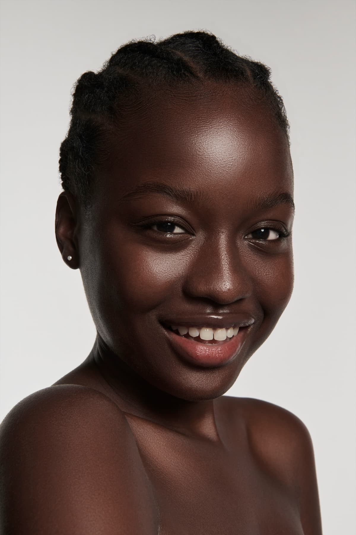 https://pub-70f6d7278b9b476c8c8be0bd31eee26f.r2.dev/1757611437688-g2nfa5bvikj-BELLEZA-F2830.jpg