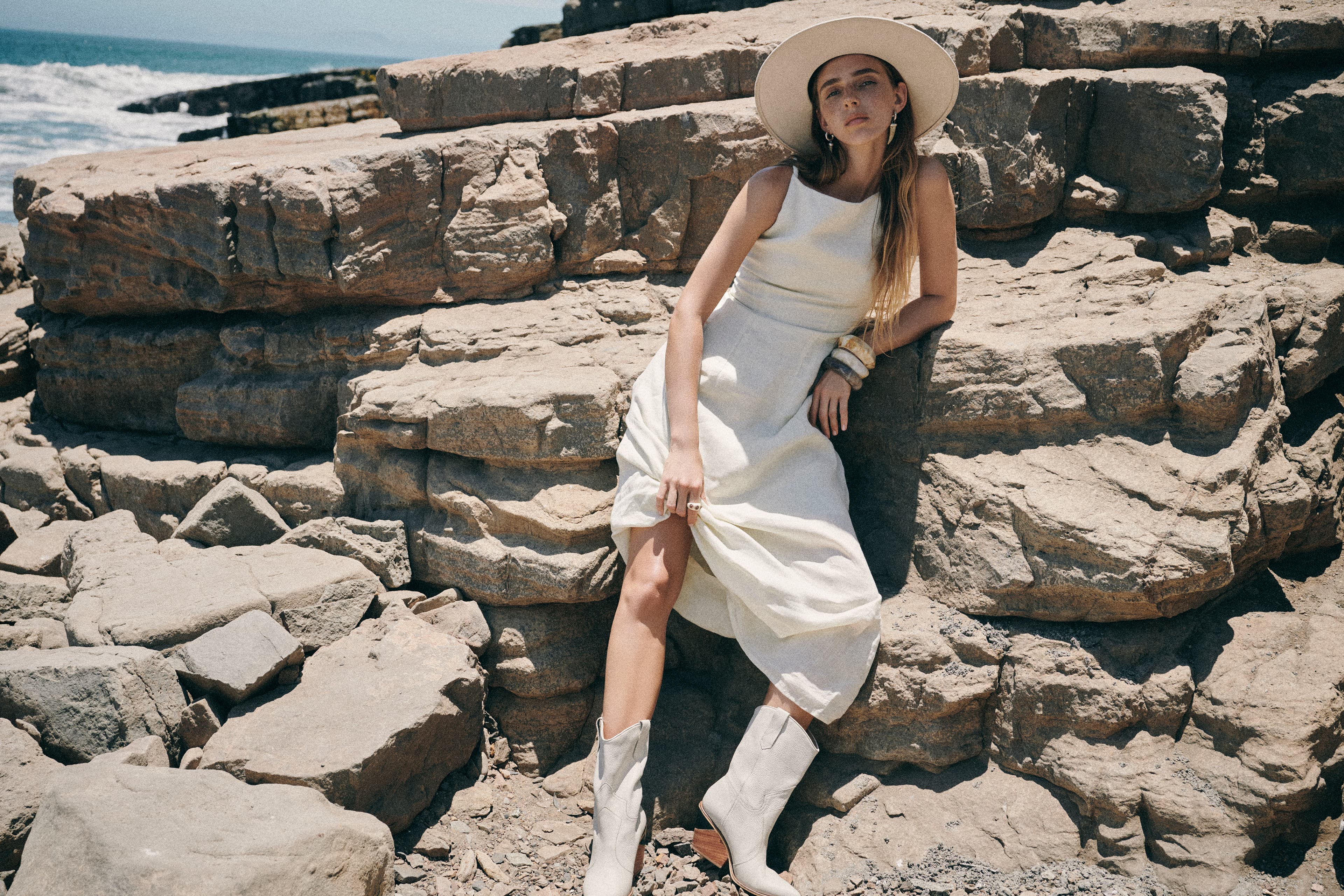 https://pub-70f6d7278b9b476c8c8be0bd31eee26f.r2.dev/1786558394827-esk1v5hloga-4.jpg